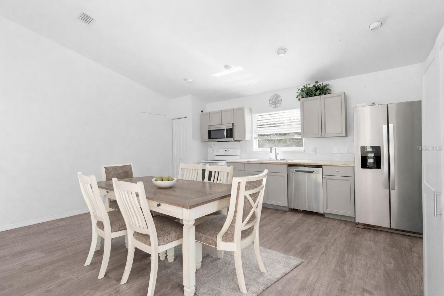 15236 Mottled Owl Rd Property Photo 6