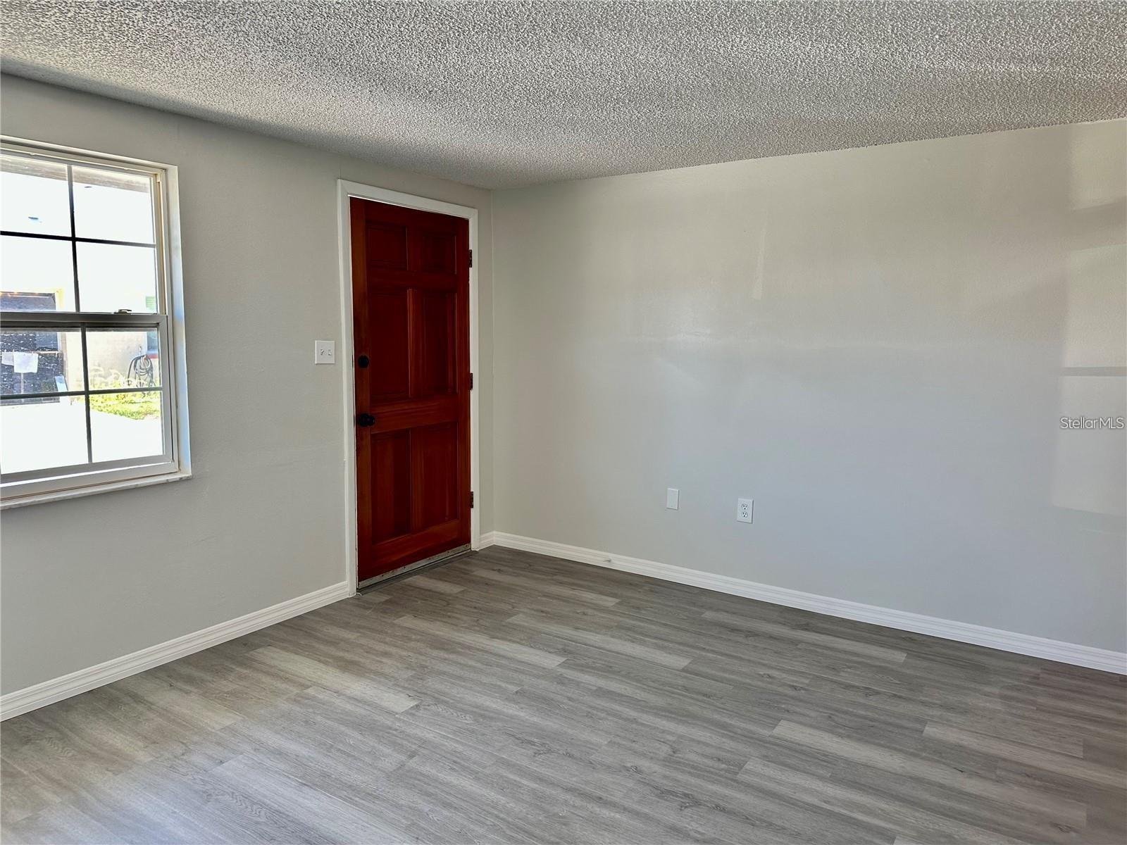 4930 Getner St #0 Property Photo 6