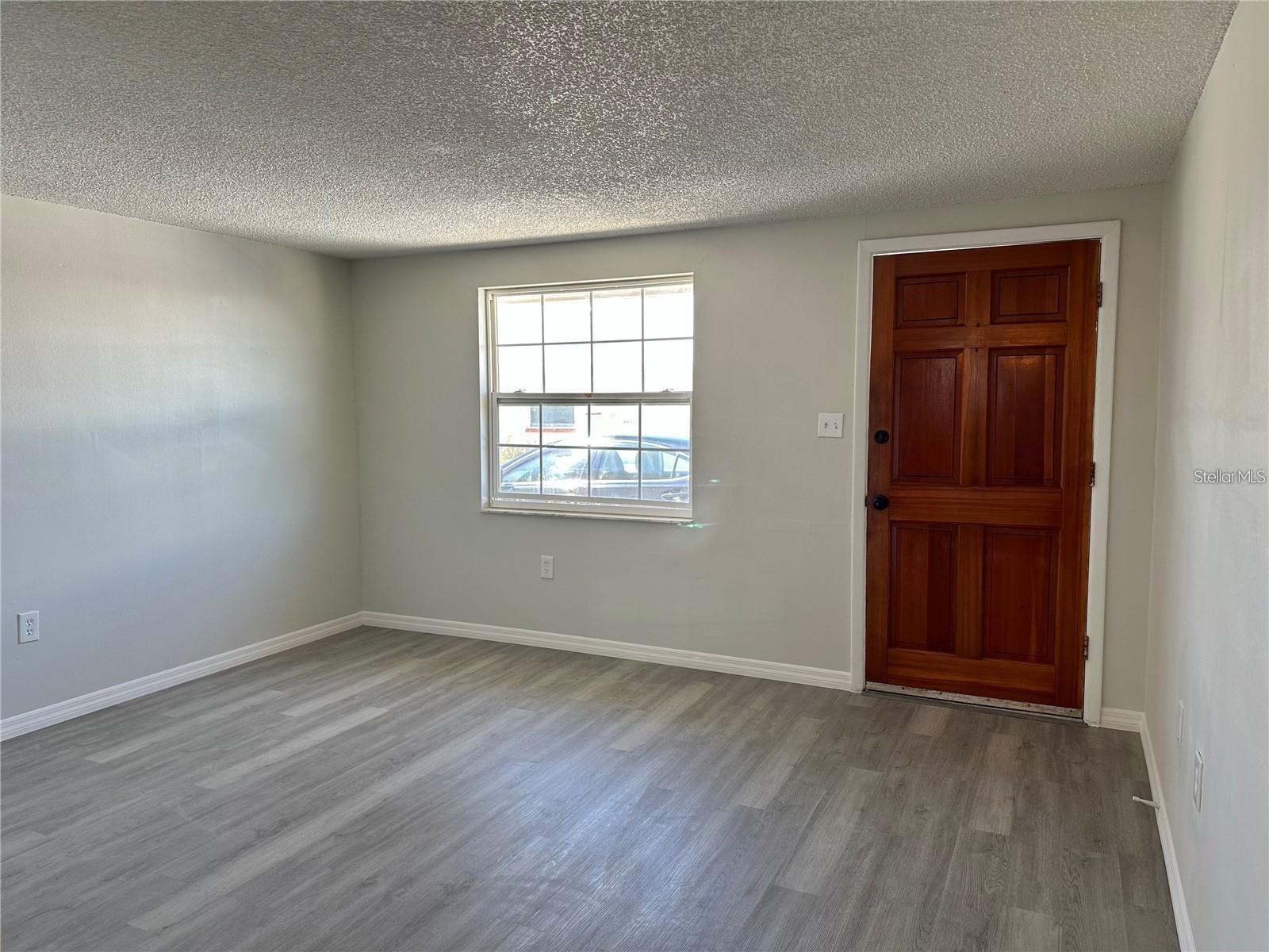 4930 Getner St #0 Property Photo 7