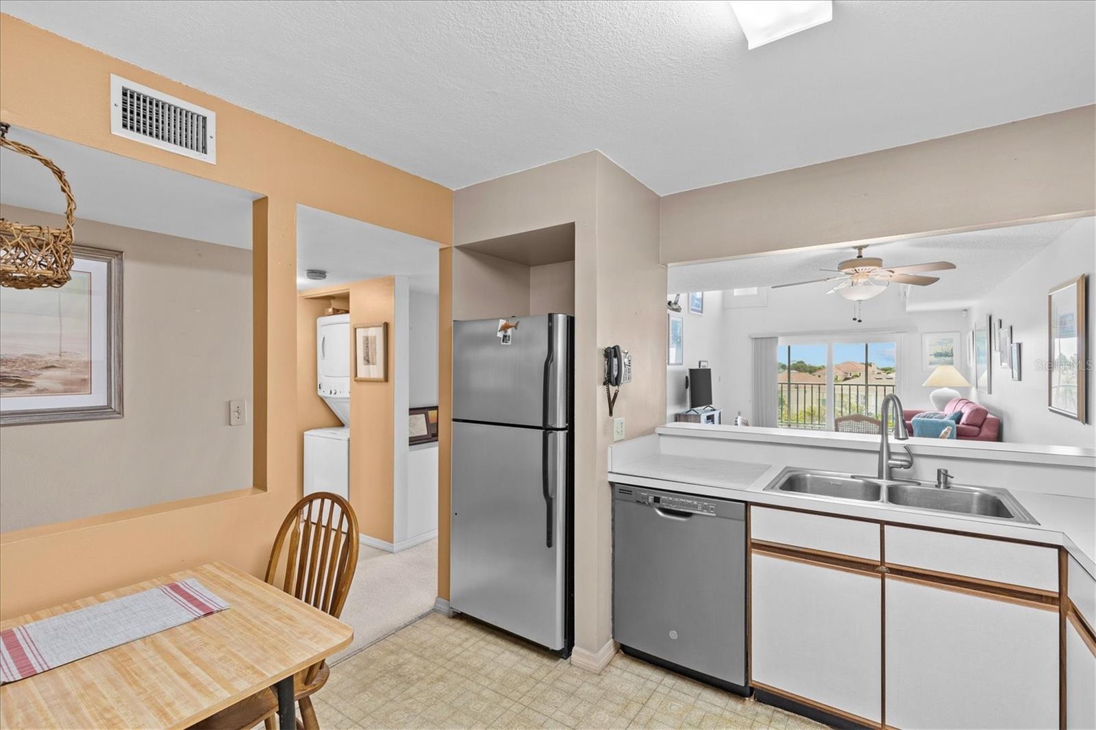 5537 Sea Forest Dr #307 Property Photo 18