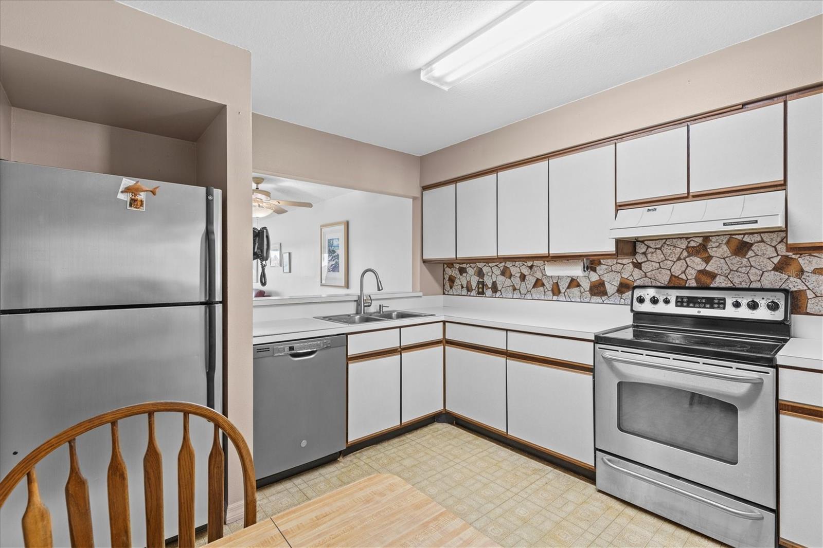 5537 Sea Forest Dr #307 Property Photo 19