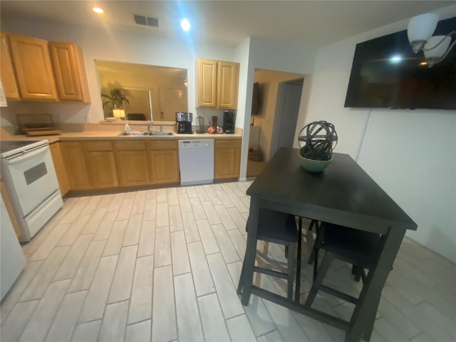2129 N Pine Cone Ave Property Photo 56