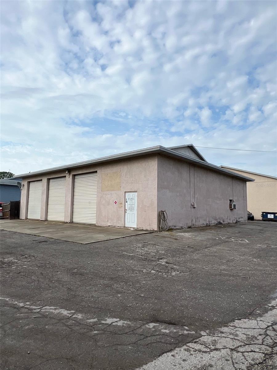 7809 Clark Moody Blvd Property Photo 1