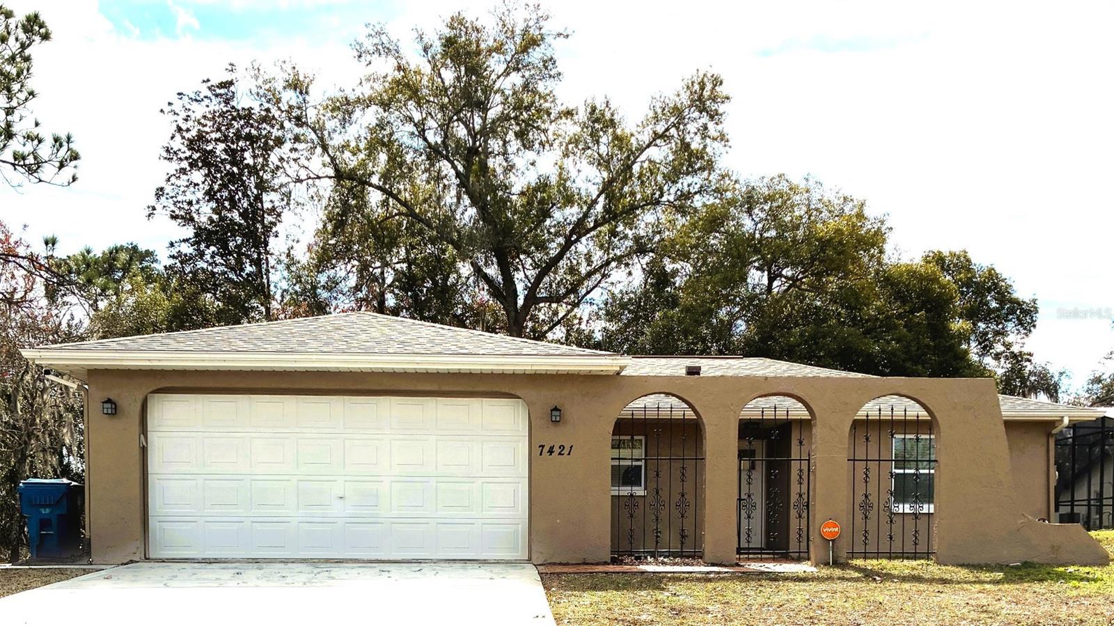 7421 Glasgow Rd Property Photo 1