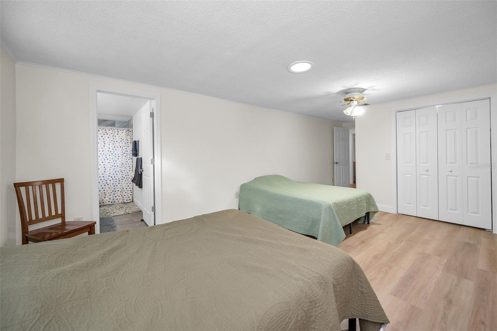 817 Riverside Dr Property Photo 16