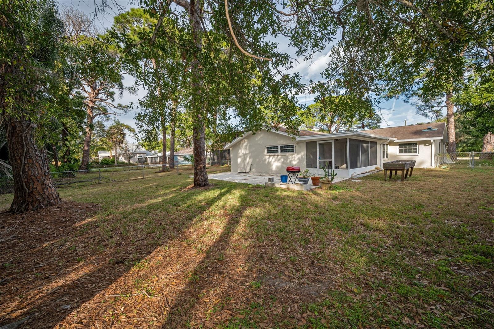 817 Riverside Dr Property Photo 31