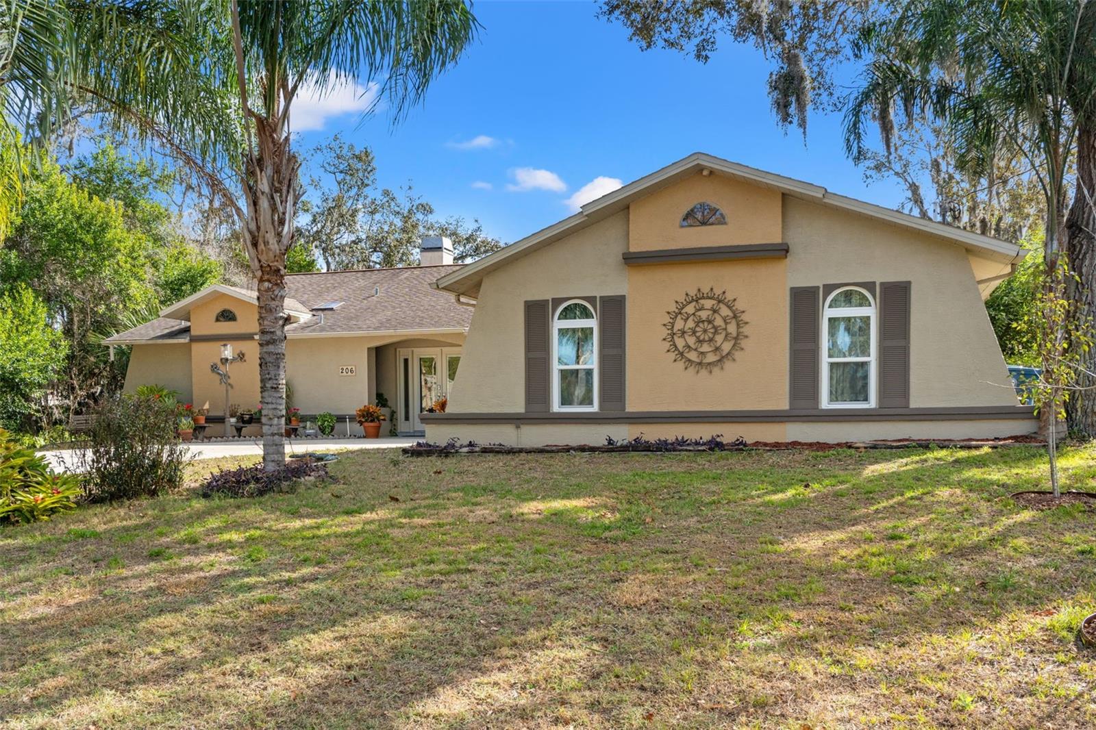 206 Rusk Cir Property Photo 2