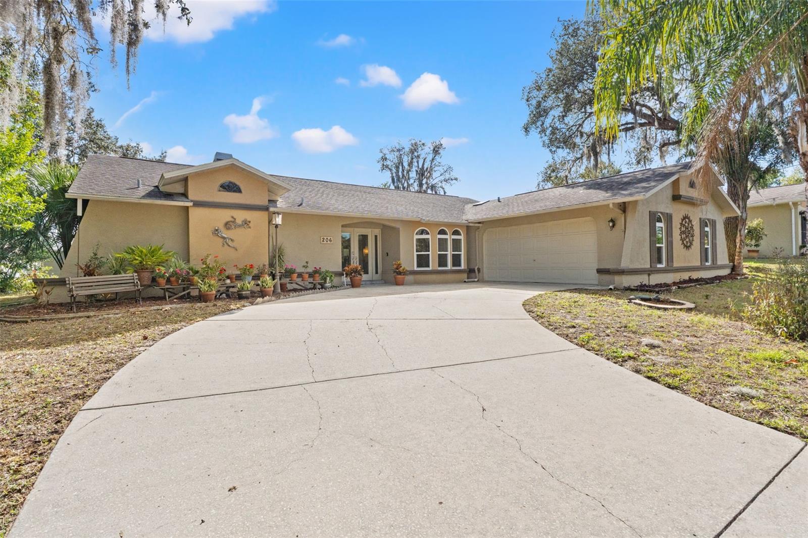 206 Rusk Cir Property Photo 6
