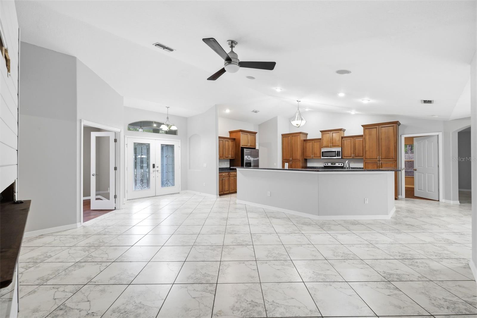 18236 Macek Rd Property Photo 11