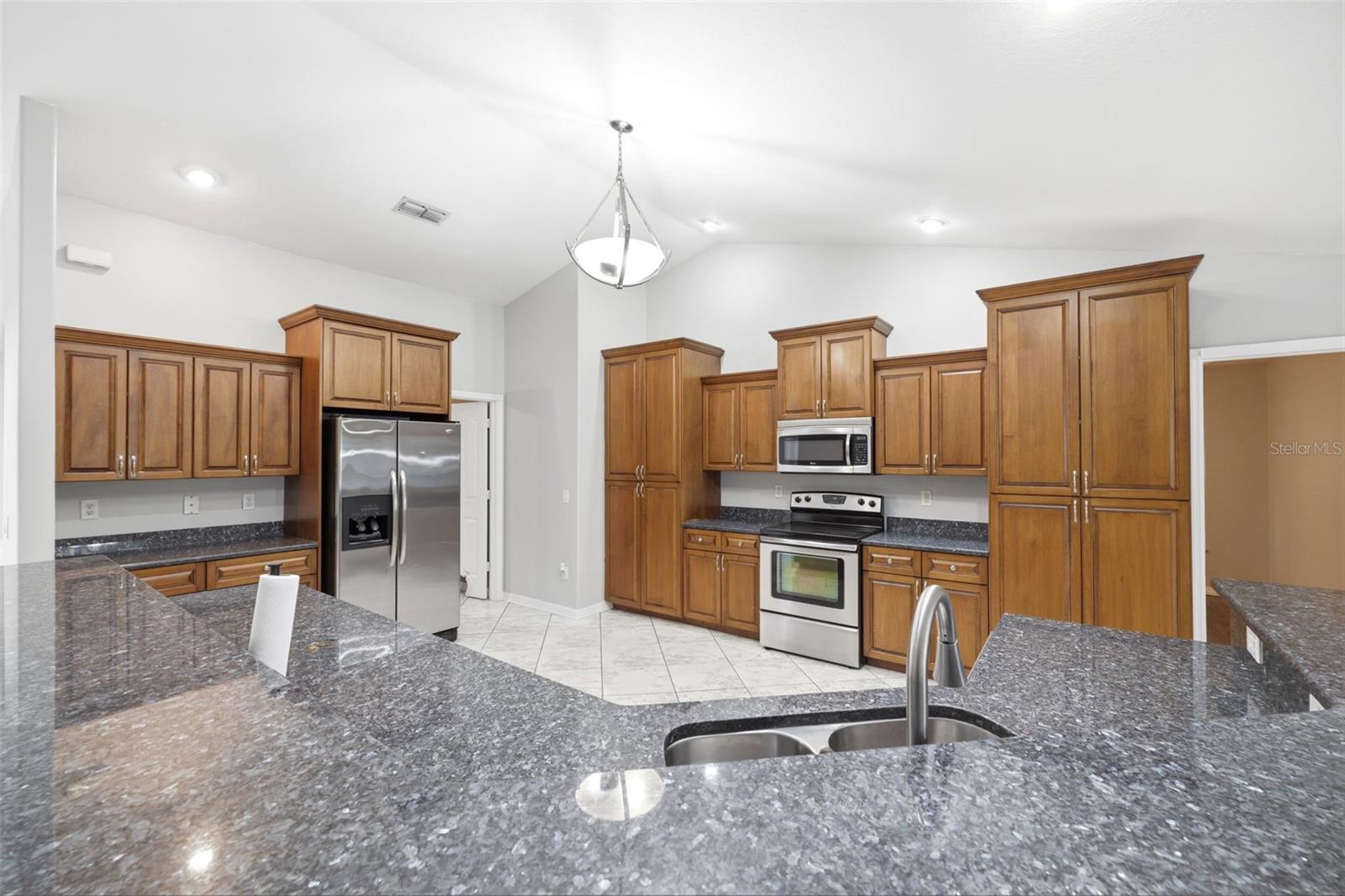18236 Macek Rd Property Photo 13