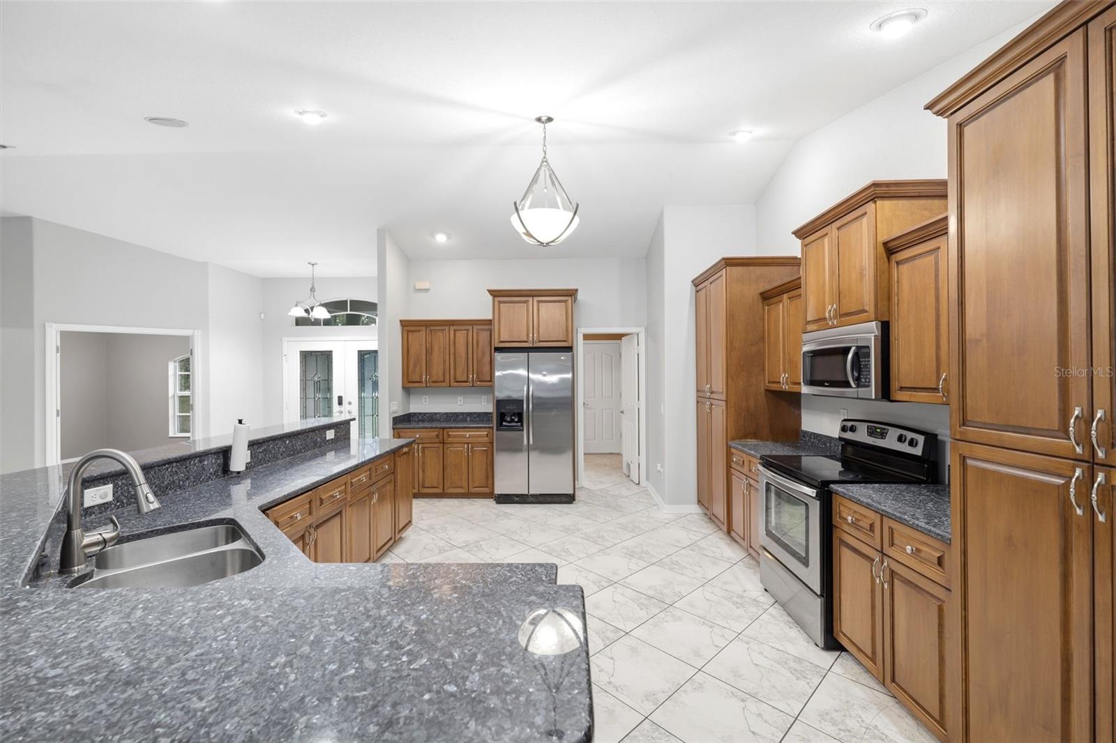 18236 Macek Rd Property Photo 14