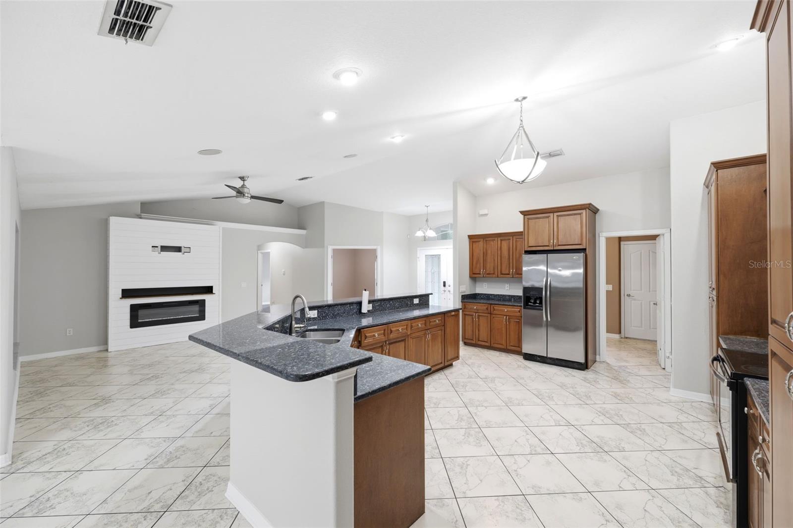 18236 Macek Rd Property Photo 15
