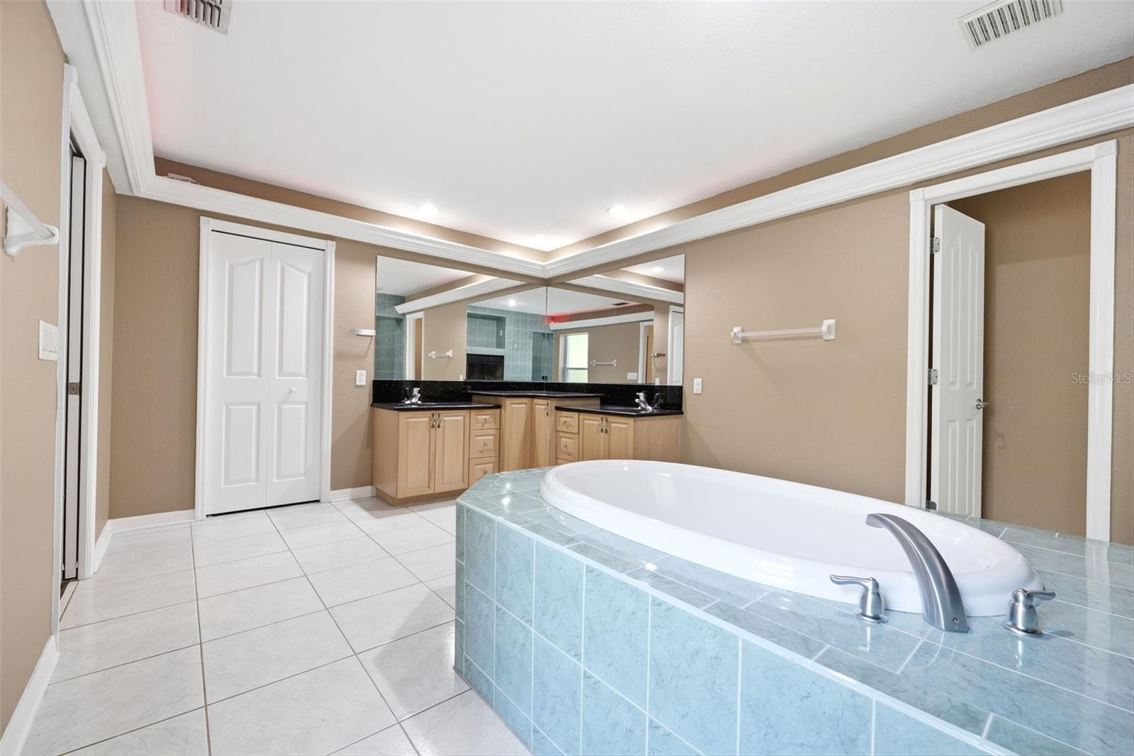 18236 Macek Rd Property Photo 27