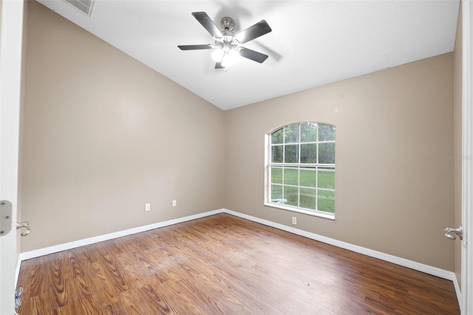 18236 Macek Rd Property Photo 29