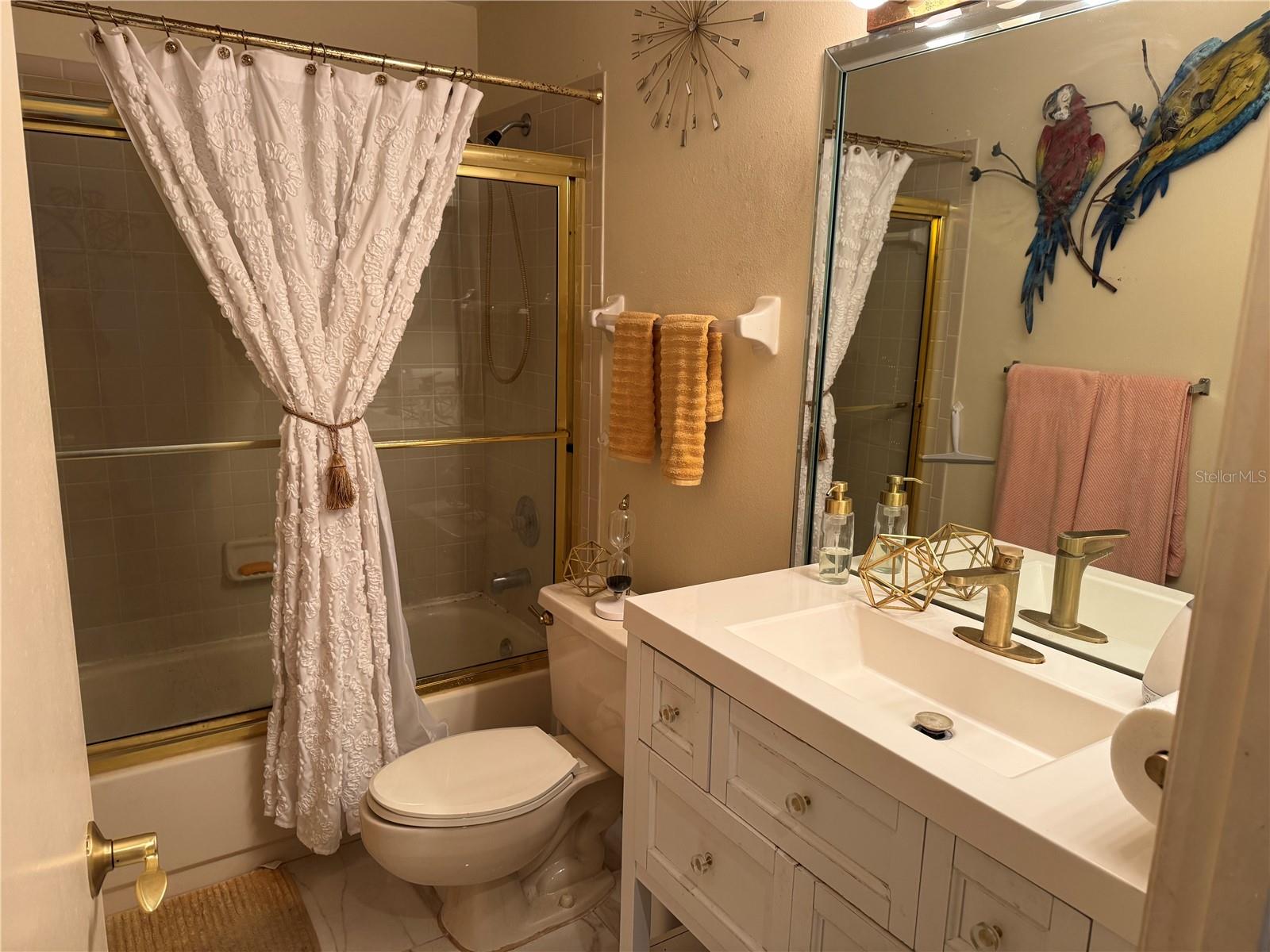 2111 Vista Del Sol Cir #403 Property Photo 20