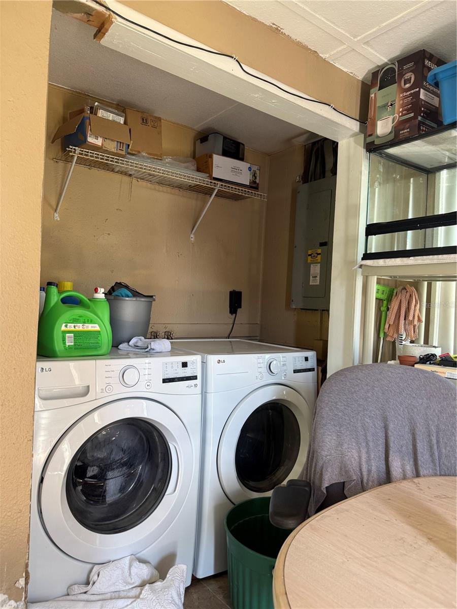 6100 Main St #a Property Photo 12