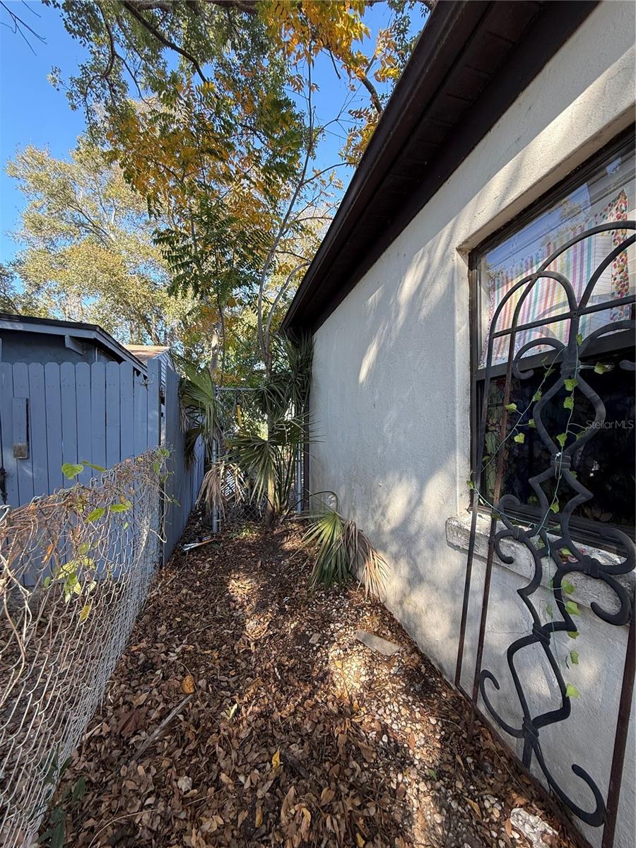 6100 Main St #a Property Photo 20