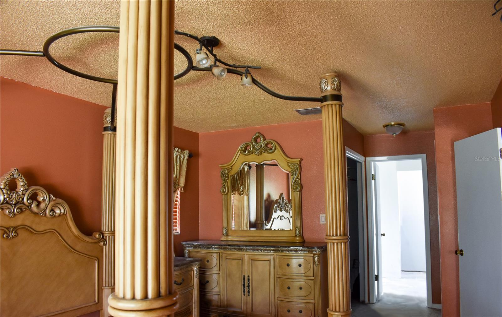 6336 Wooden St Property Photo 5