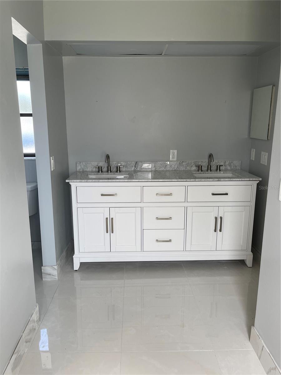 6336 Wooden St Property Photo 10