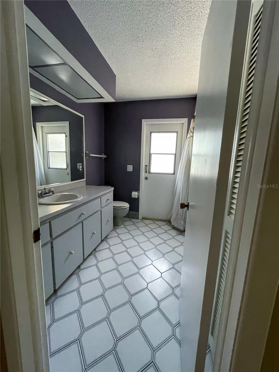 6336 Wooden St Property Photo 12