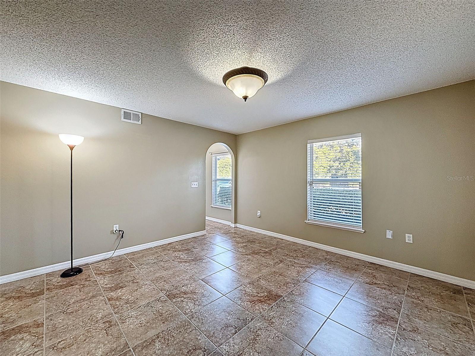3181 Deltona Blvd Property Photo 9