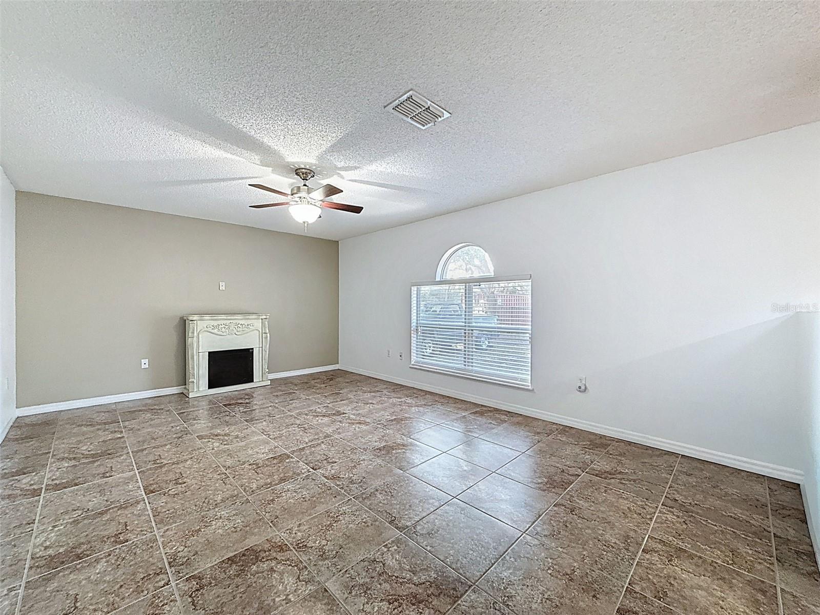 3181 Deltona Blvd Property Photo 20