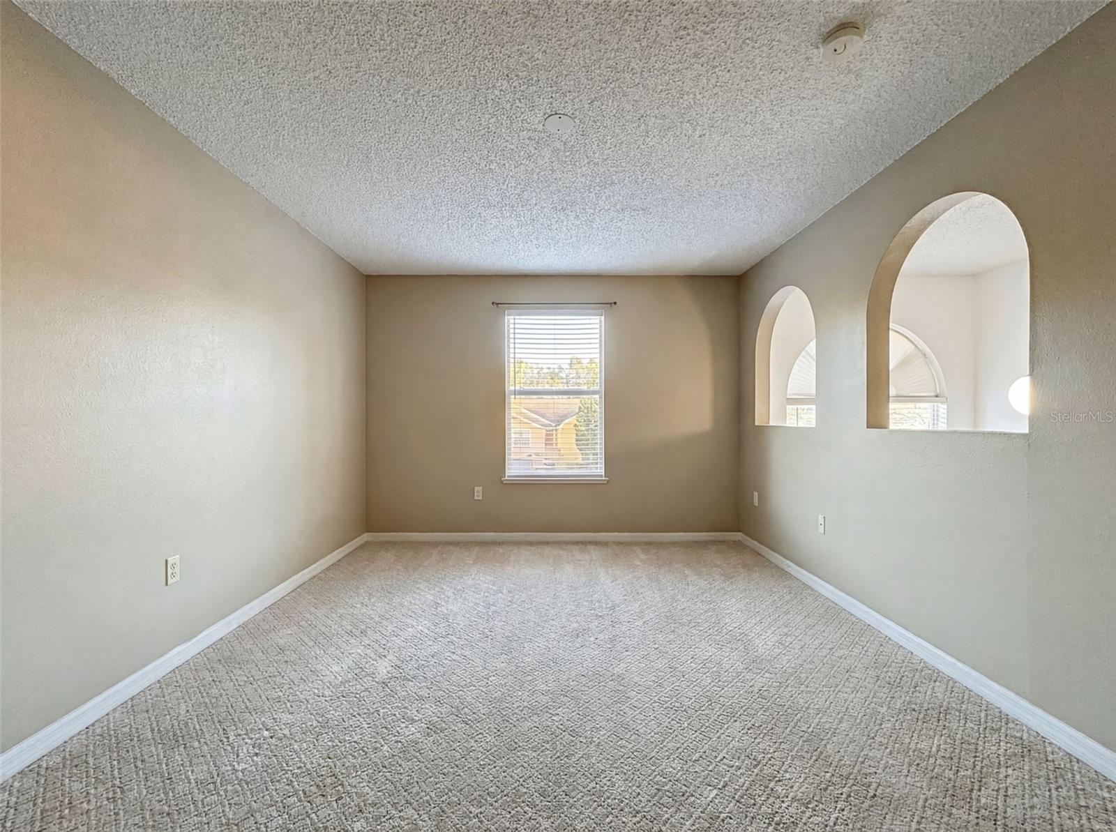 3181 Deltona Blvd Property Photo 25