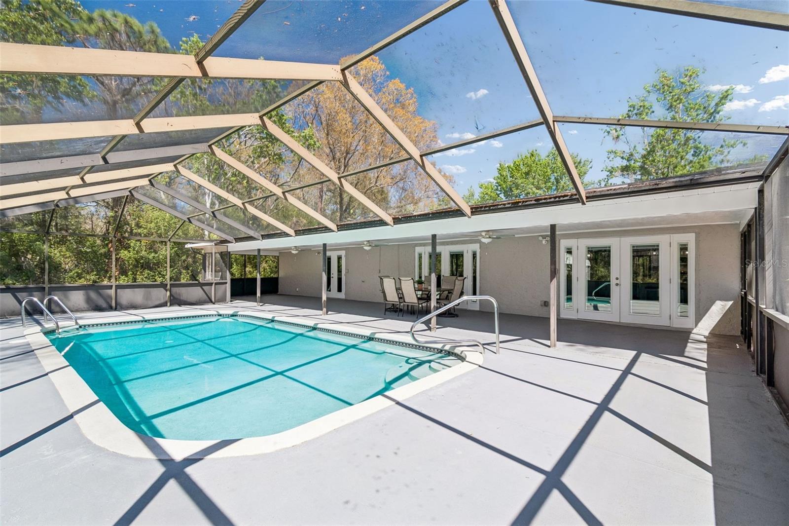 10909 Candy Ln Property Photo 2