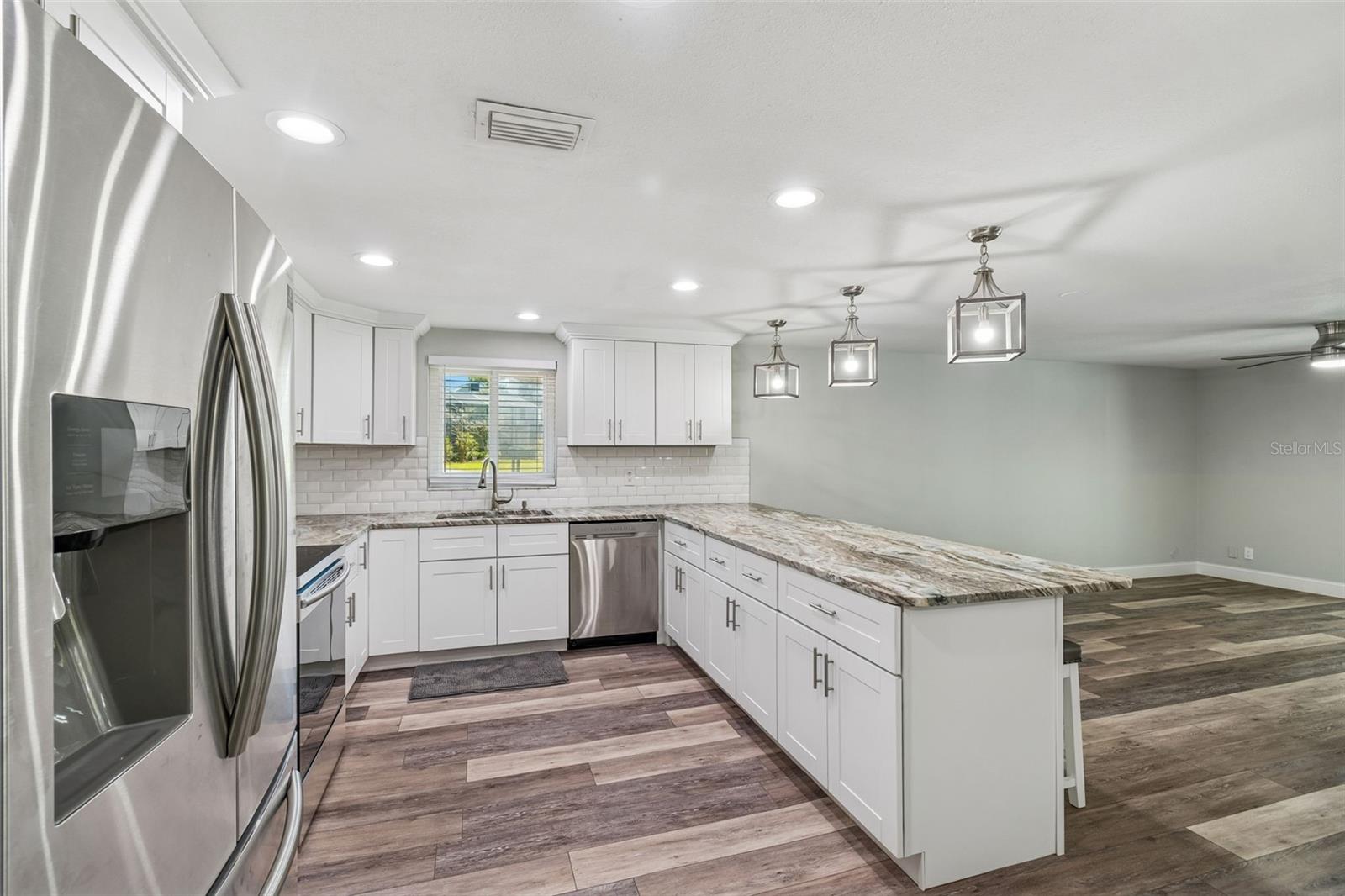 10909 Candy Ln Property Photo 10
