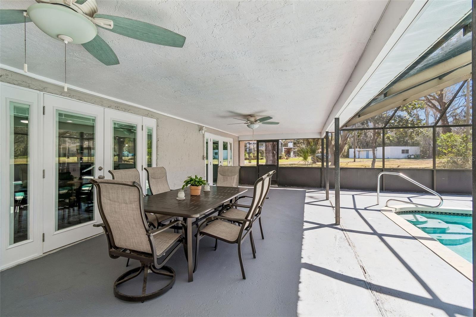 10909 Candy Ln Property Photo 26