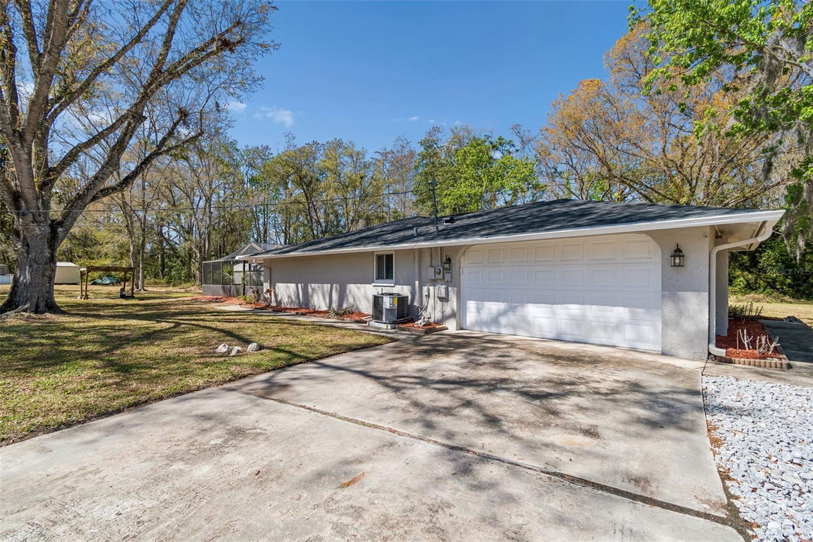 10909 Candy Ln Property Photo 36