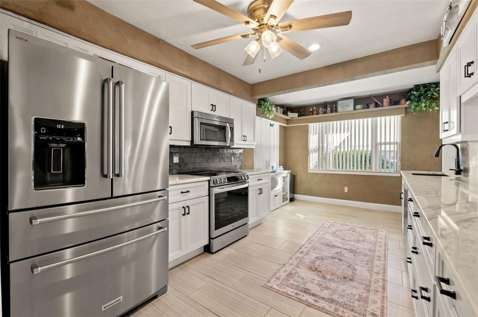 4384 4th Isle Dr Property Photo 12
