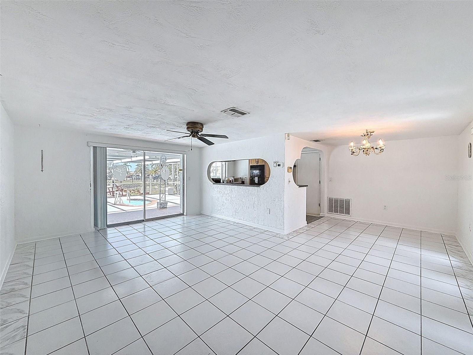 13701 Veronica Dr Property Photo 12