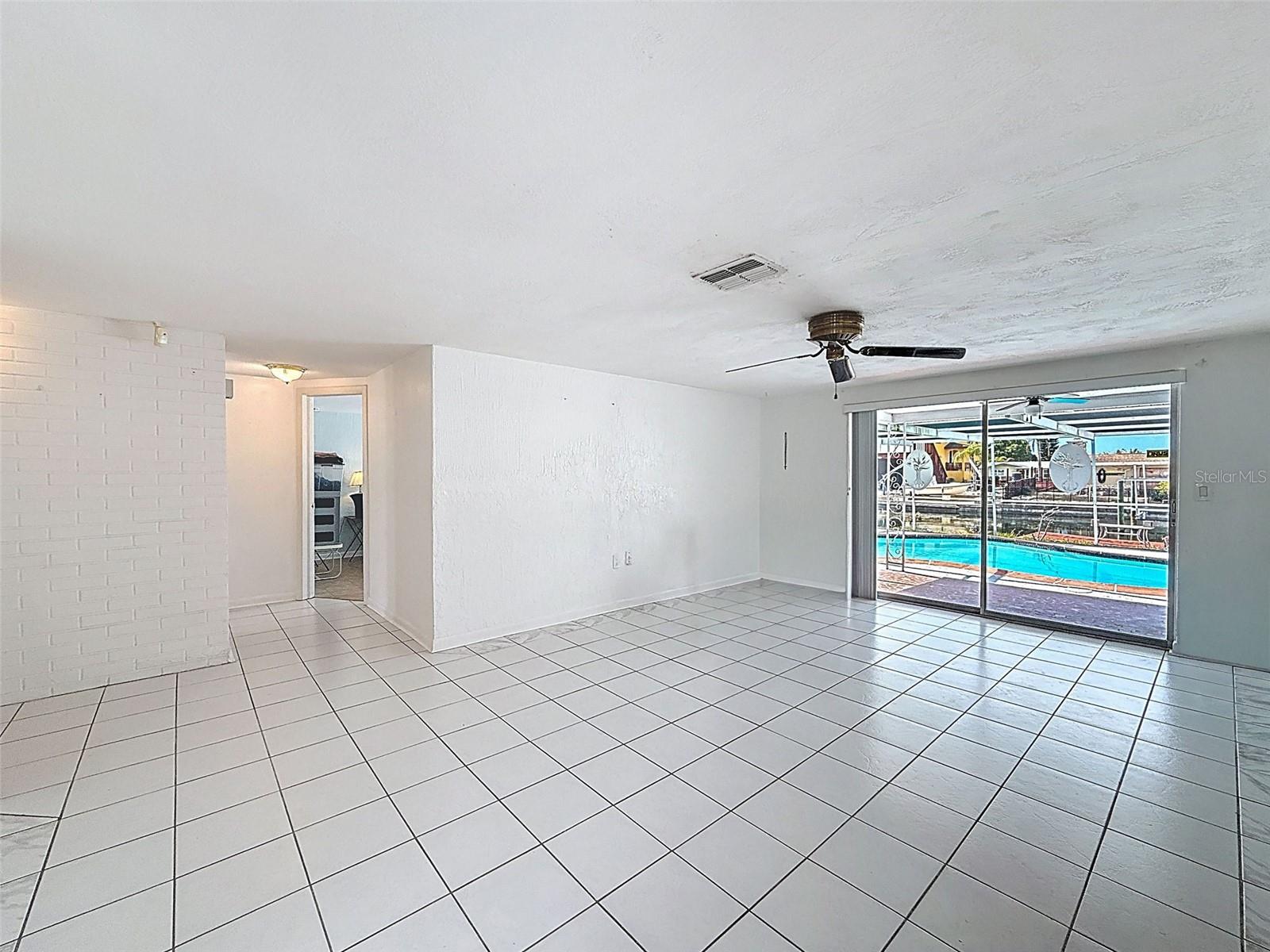 13701 Veronica Dr Property Photo 17