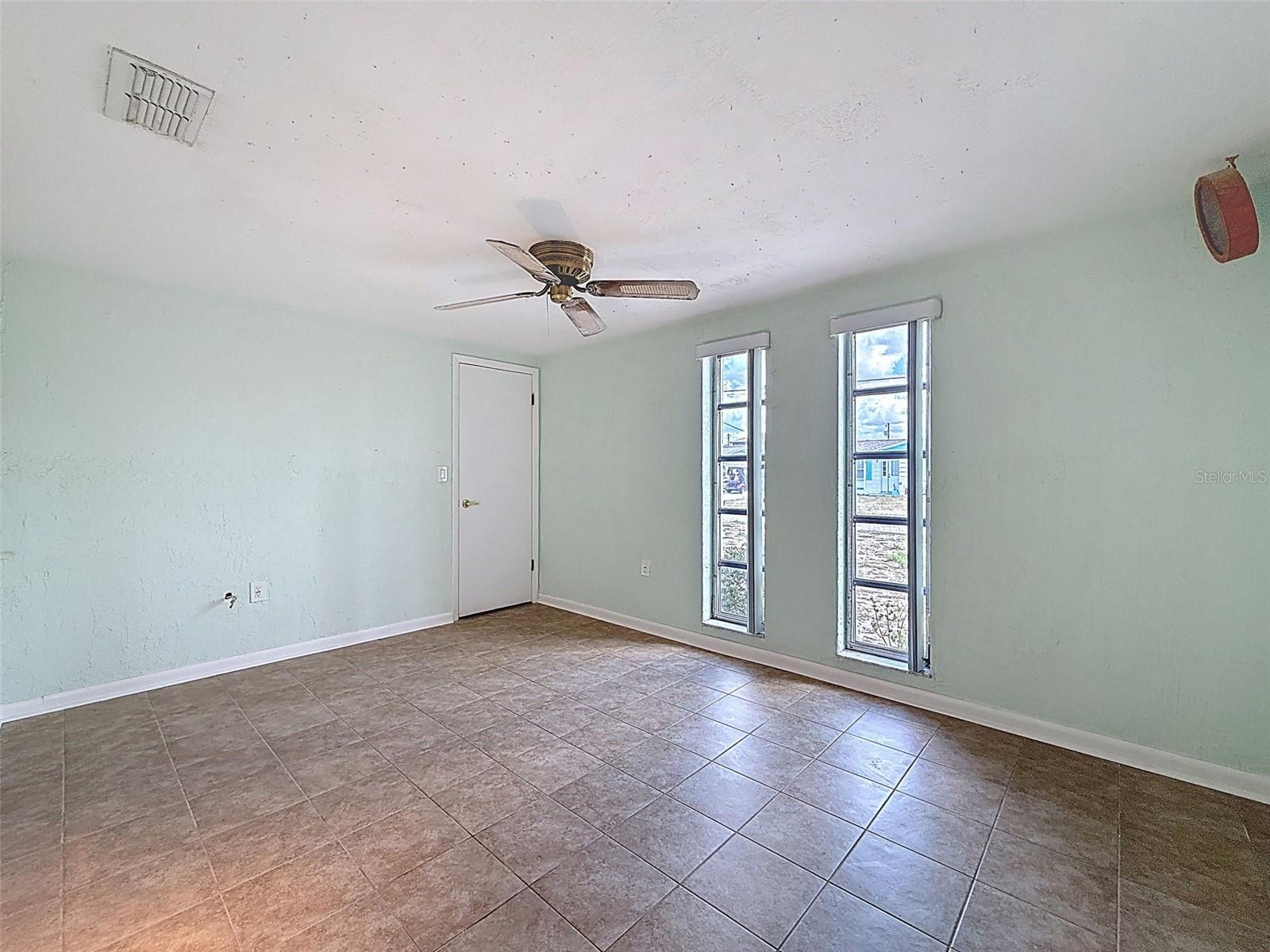 13701 Veronica Dr Property Photo 57