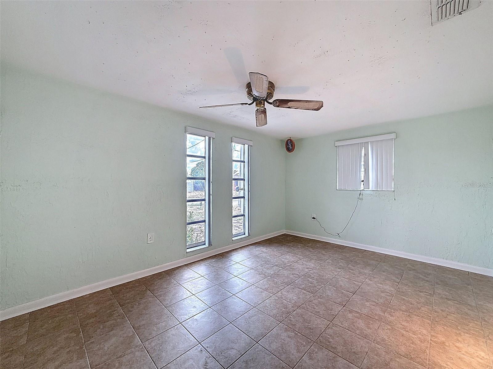 13701 Veronica Dr Property Photo 60
