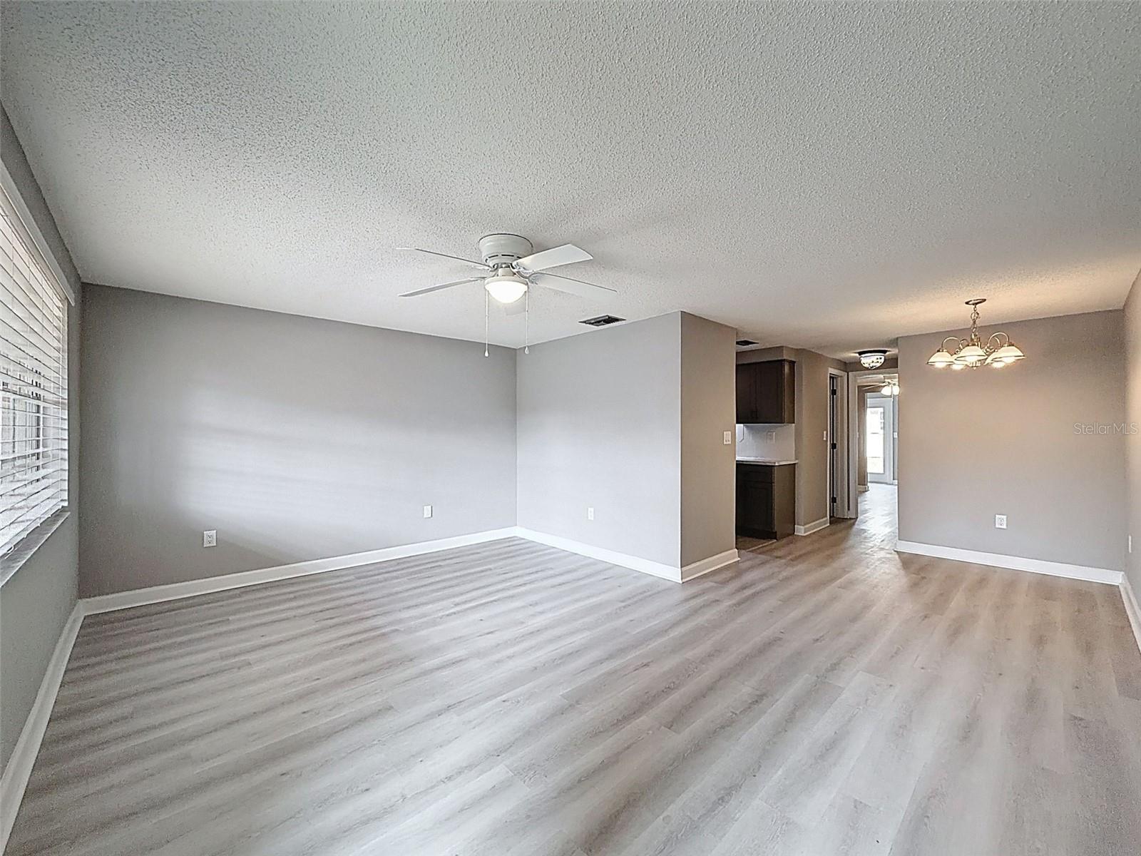 4233 Stratford Dr #d Property Photo 9