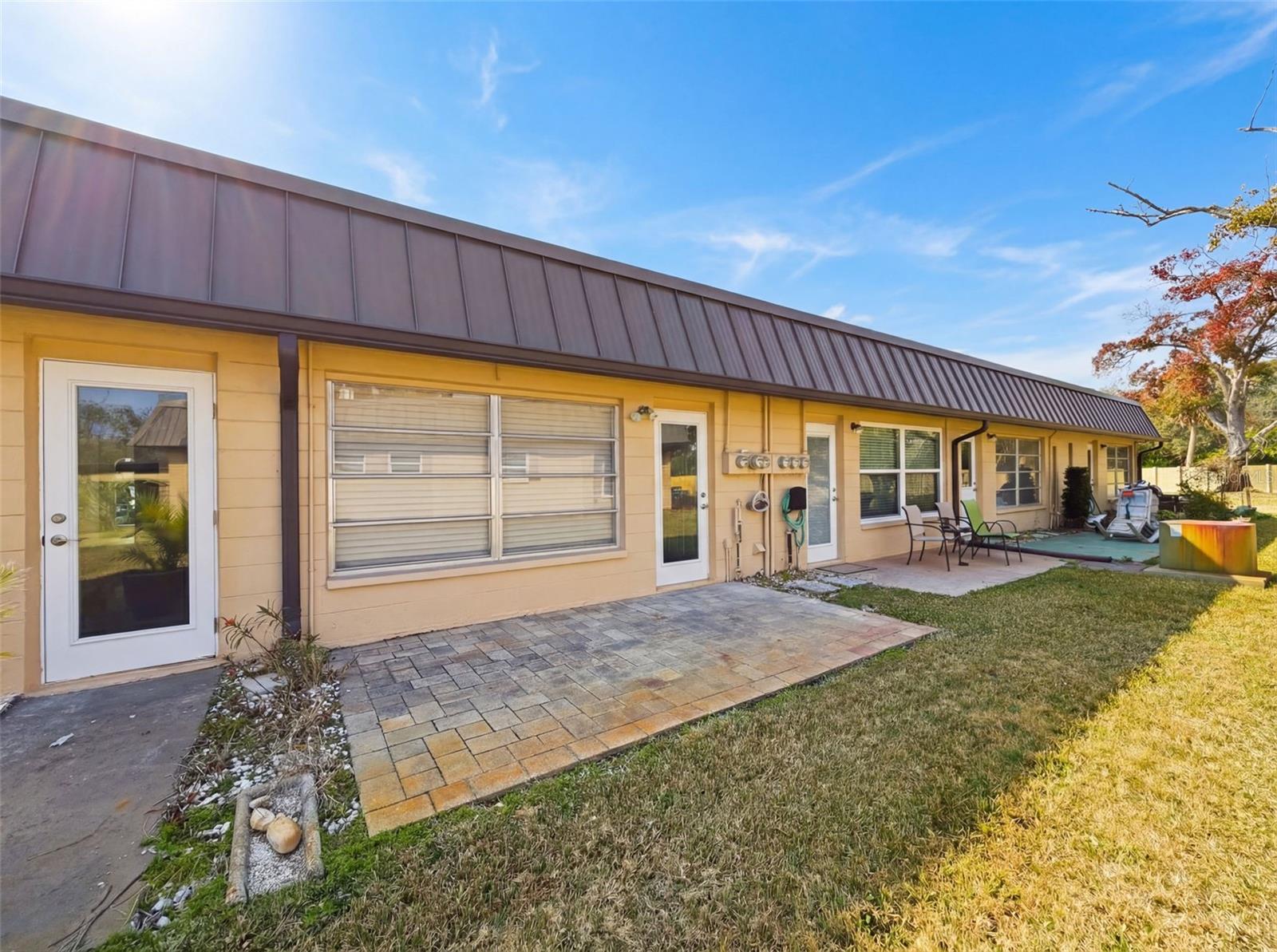 4233 Stratford Dr #d Property Photo 30