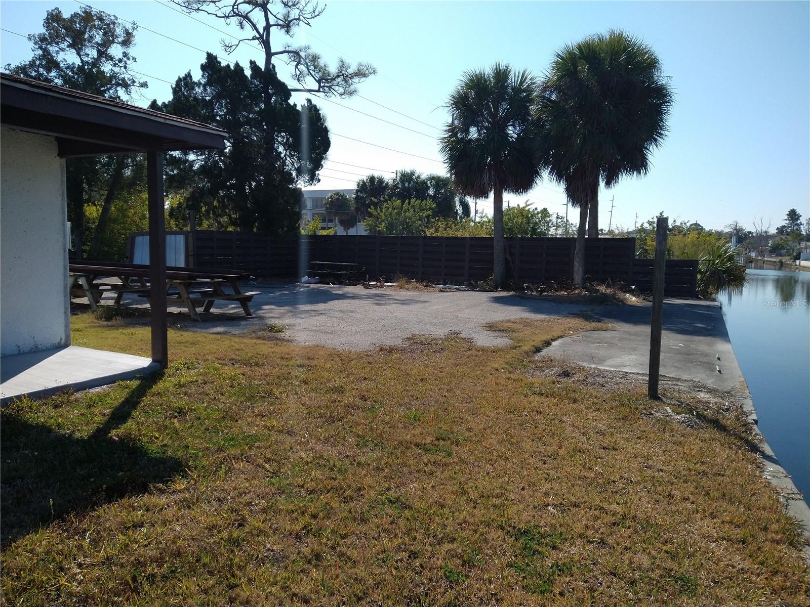 13923 Old Dixie Hwy Property Photo 12