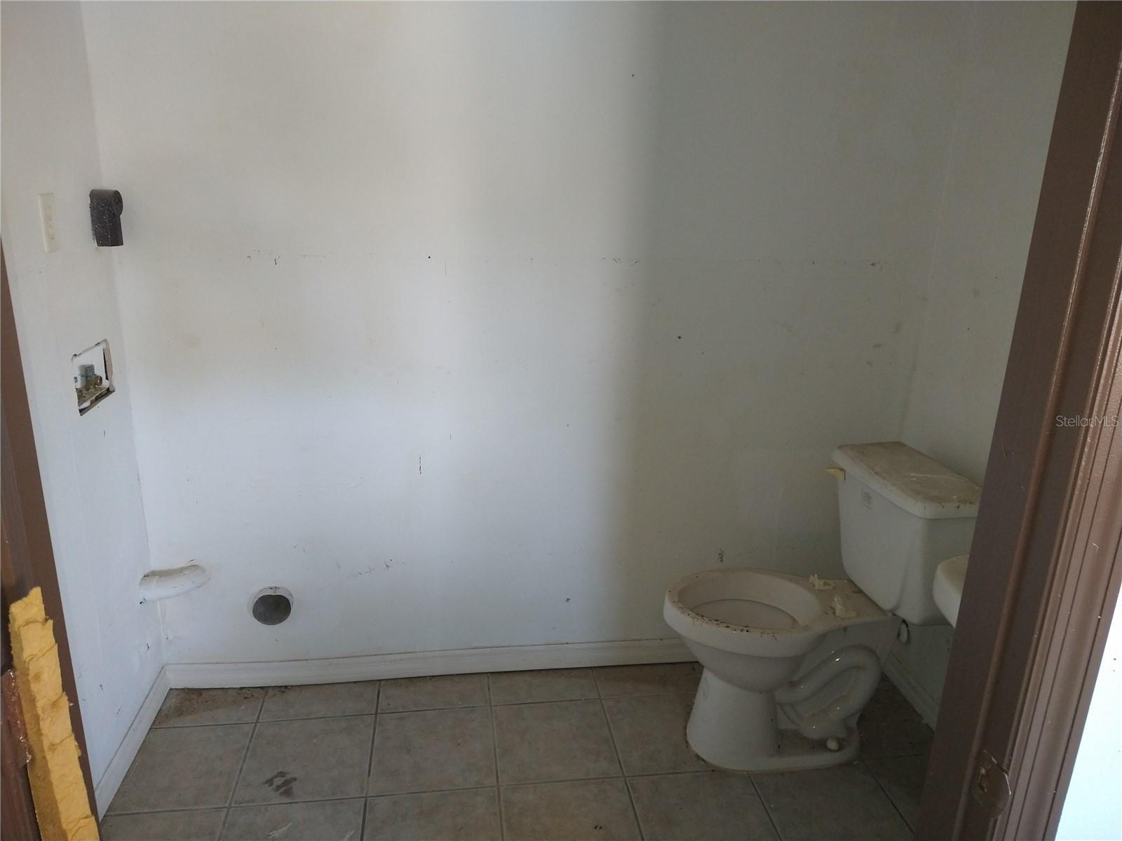 13923 Old Dixie Hwy Property Photo 17