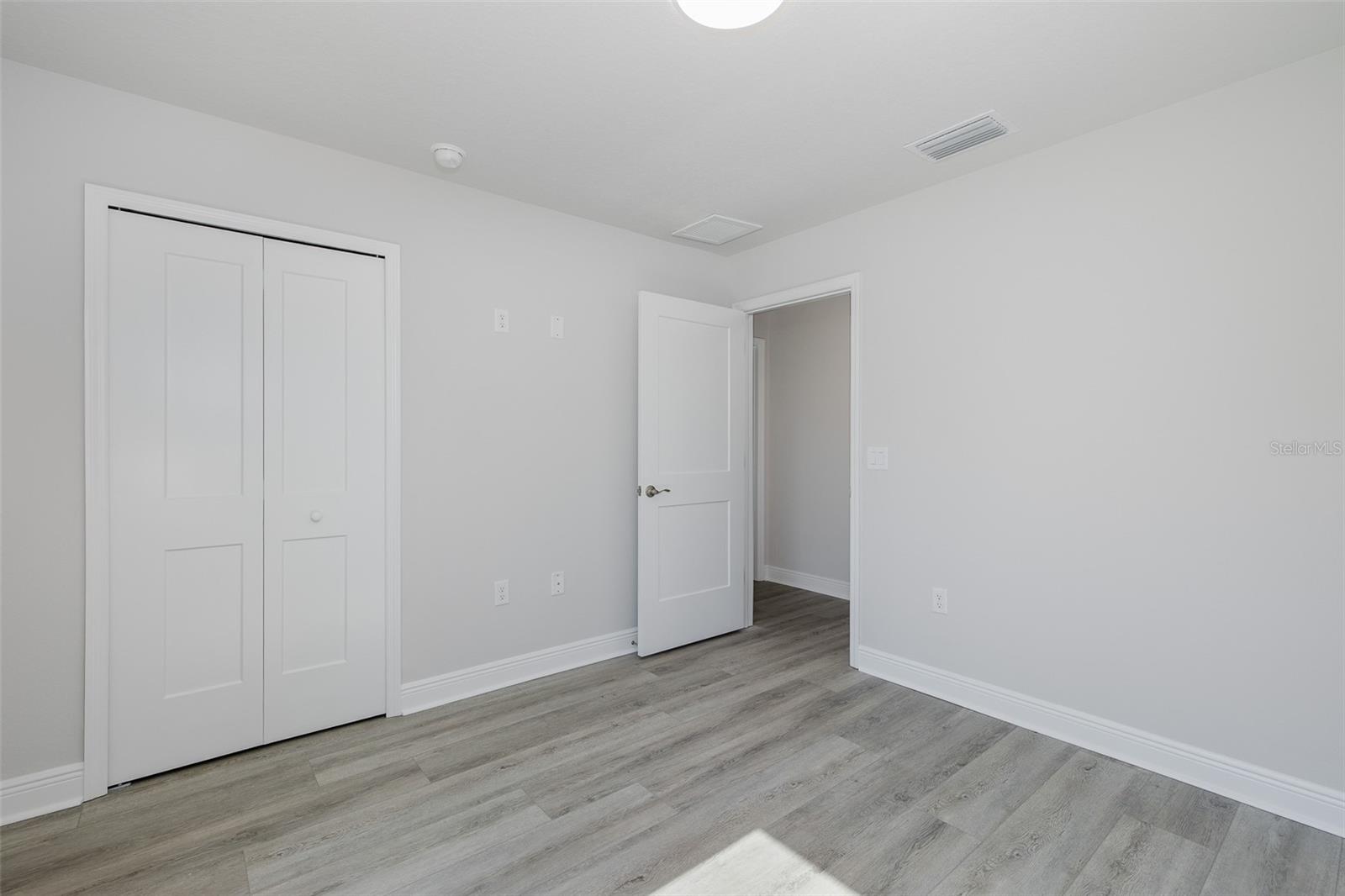 5422 Charles St Property Photo 19
