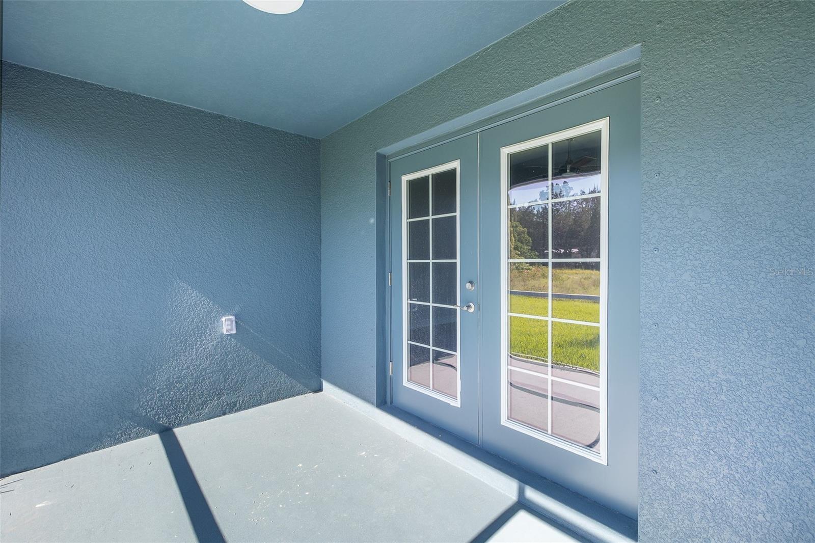 5422 Charles St Property Photo 27