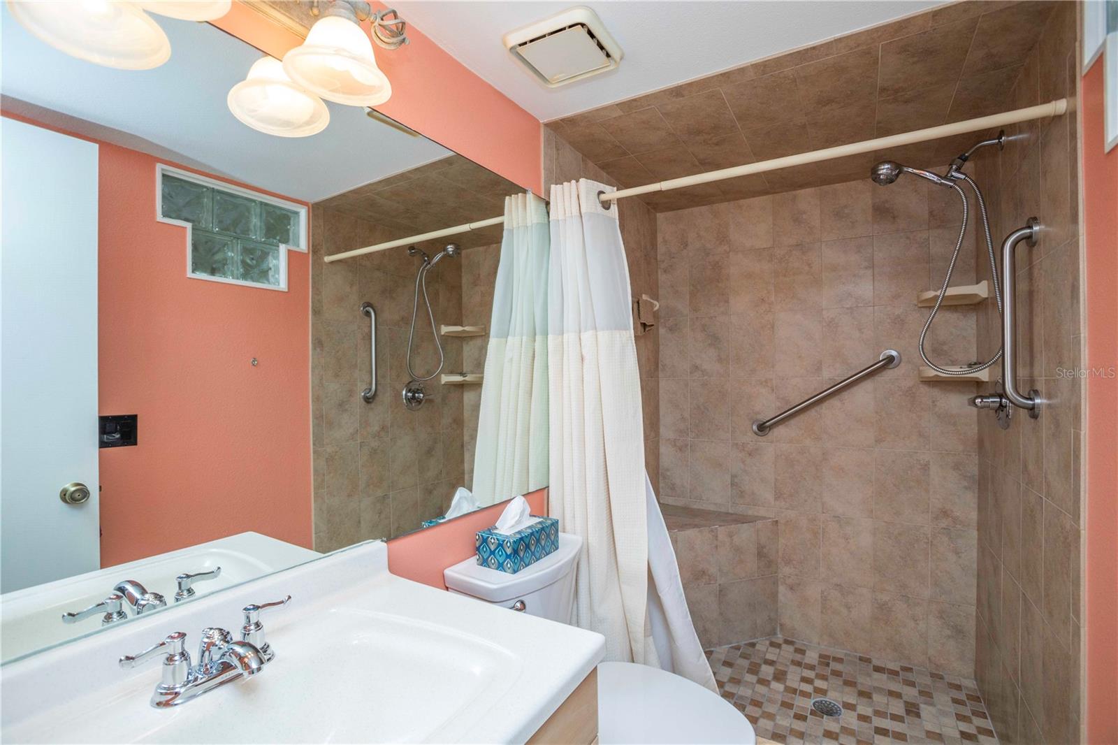 5712 Biscayne Ct #101 Property Photo 16