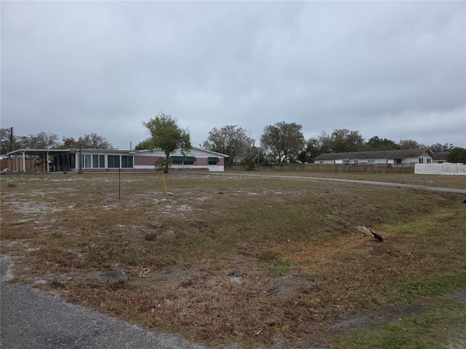 2634 South Dr Property Photo 5