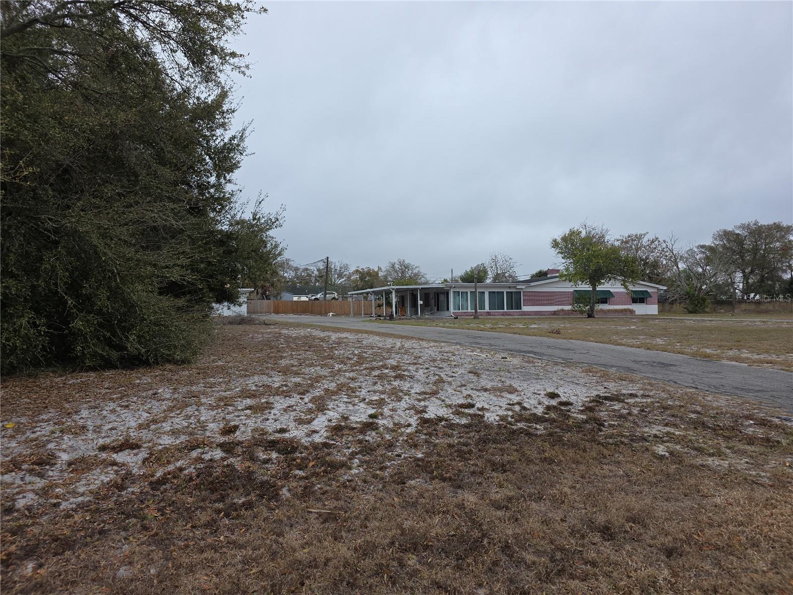 2634 South Dr Property Photo 8