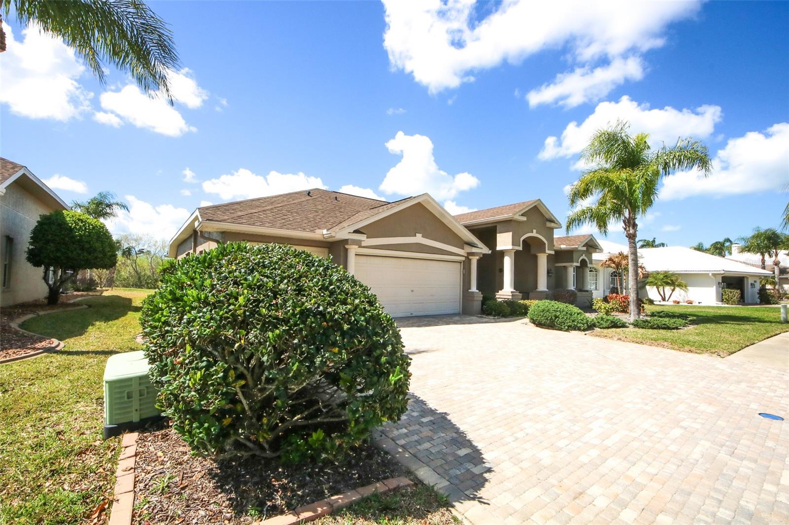 8506 Coral Creek Loop Property Photo 3