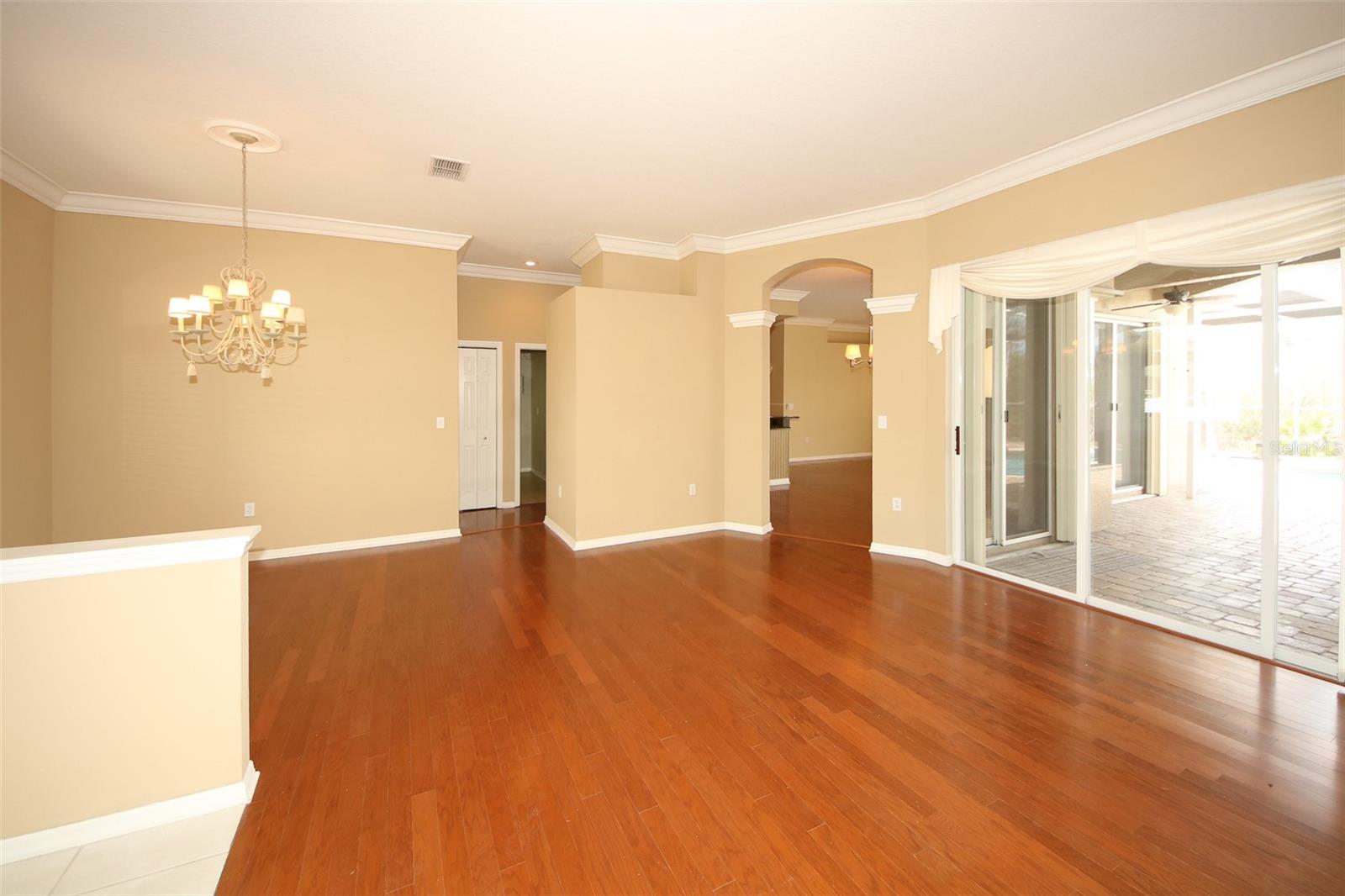 8506 Coral Creek Loop Property Photo 6