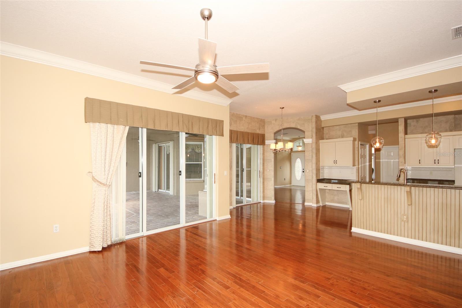 8506 Coral Creek Loop Property Photo 10