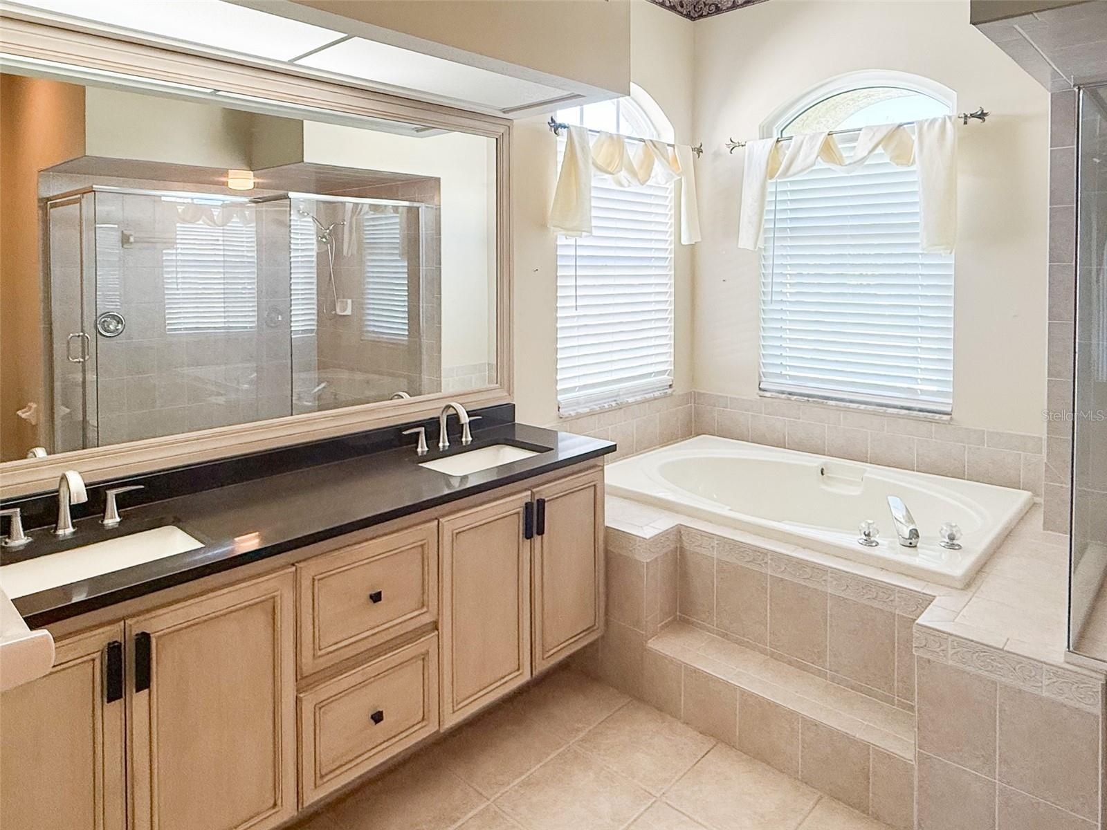 8506 Coral Creek Loop Property Photo 14