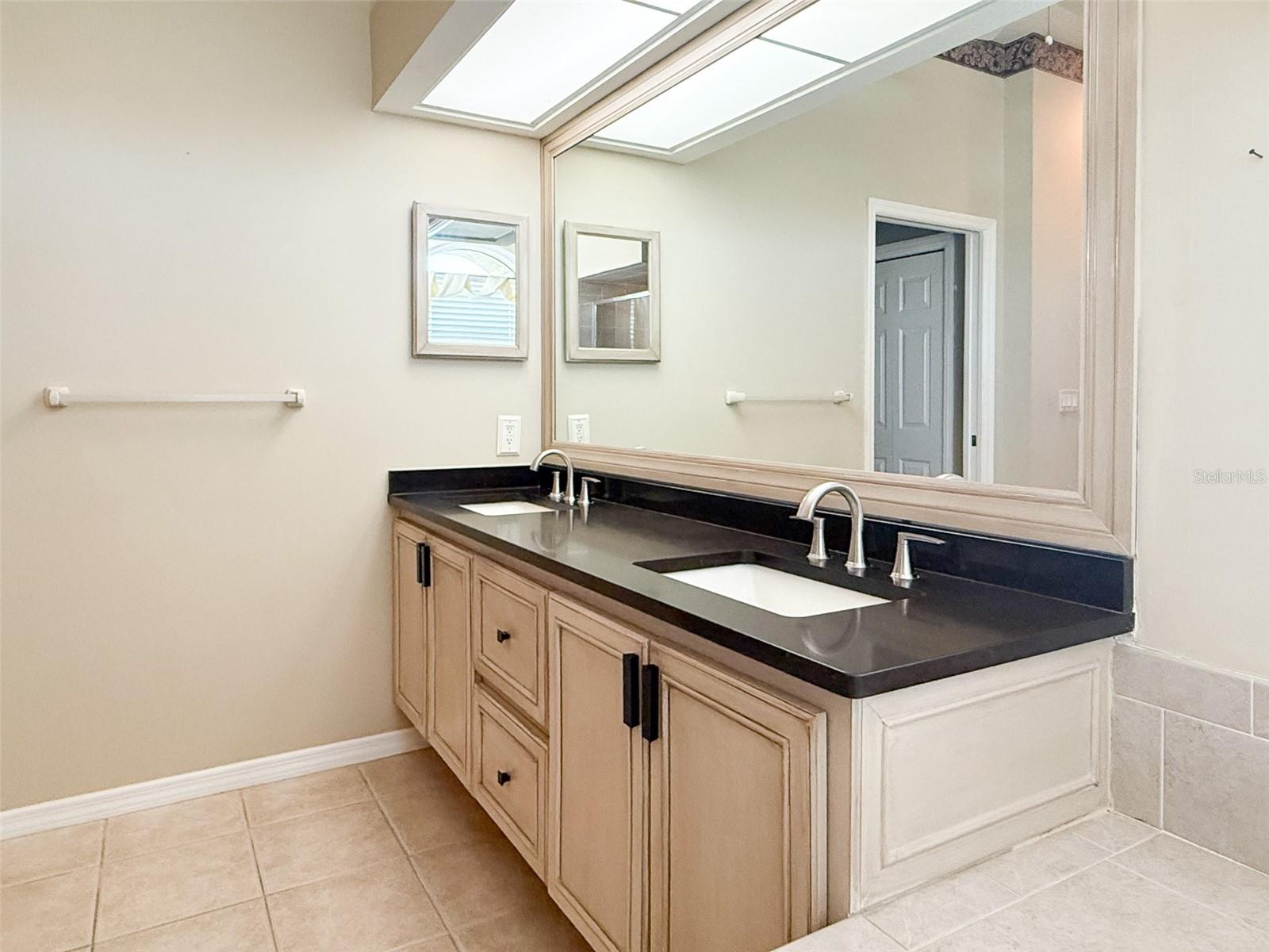 8506 Coral Creek Loop Property Photo 15